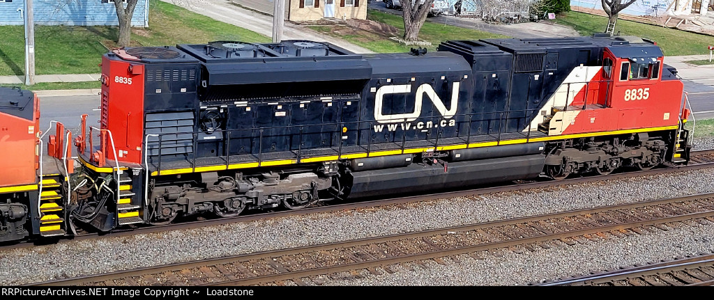 CN 8835